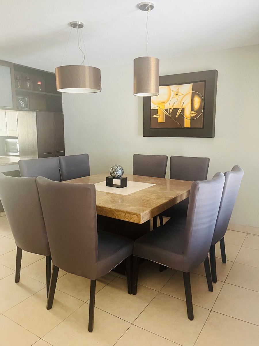 Casa Familiar 10 — 10