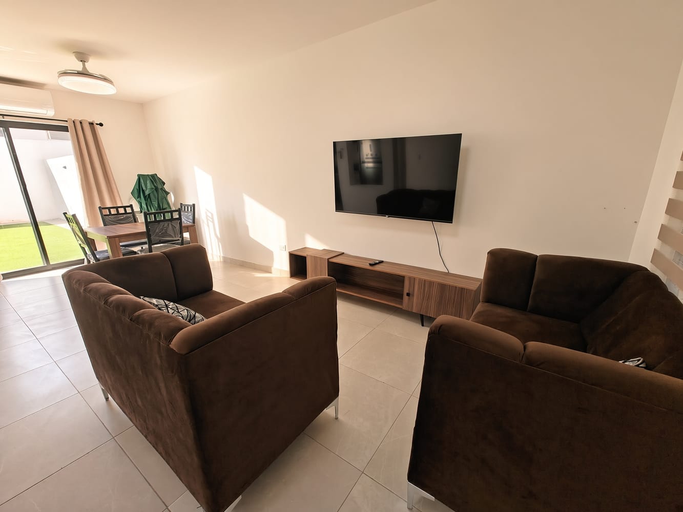 Casa Leones — sala