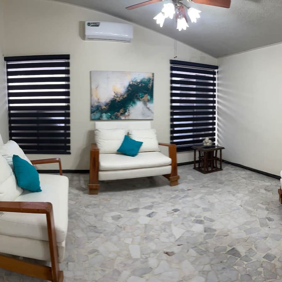 Casa La Rosita — portada