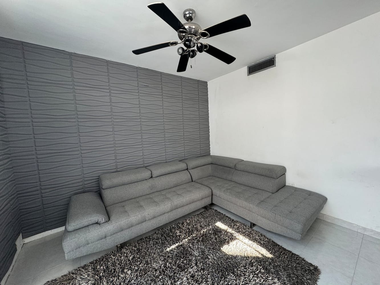 Casa Senderos — sala