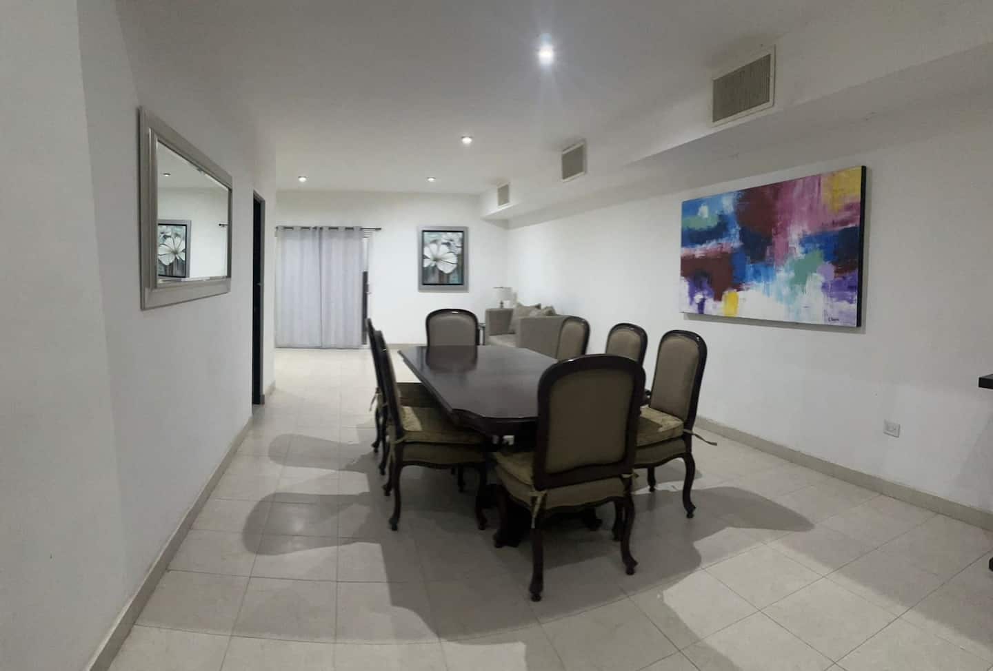Casa Viñedos — comedor